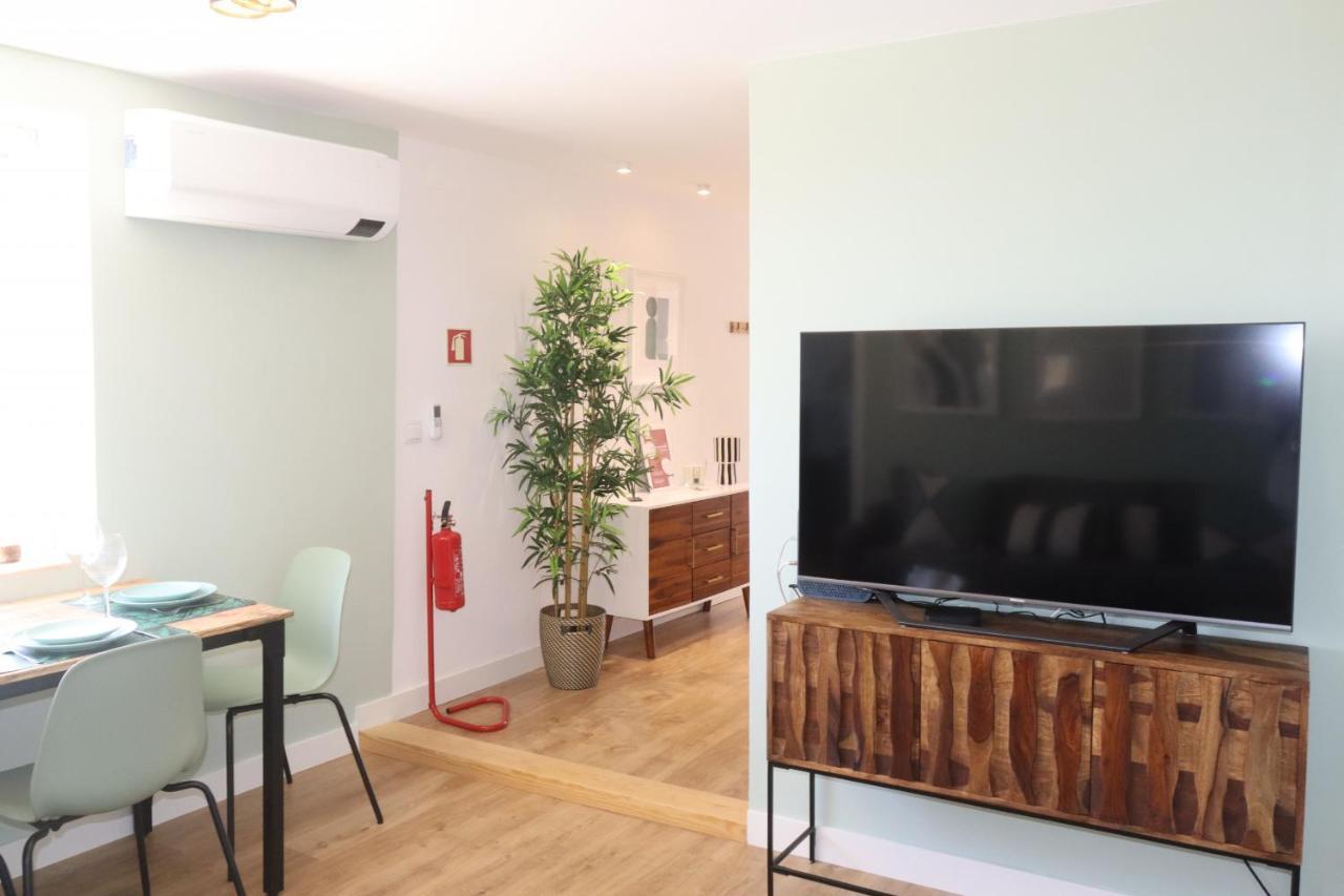 Lisbon, T2 Renewed Duplex With River View, Beato, Lisbon Bagian luar foto