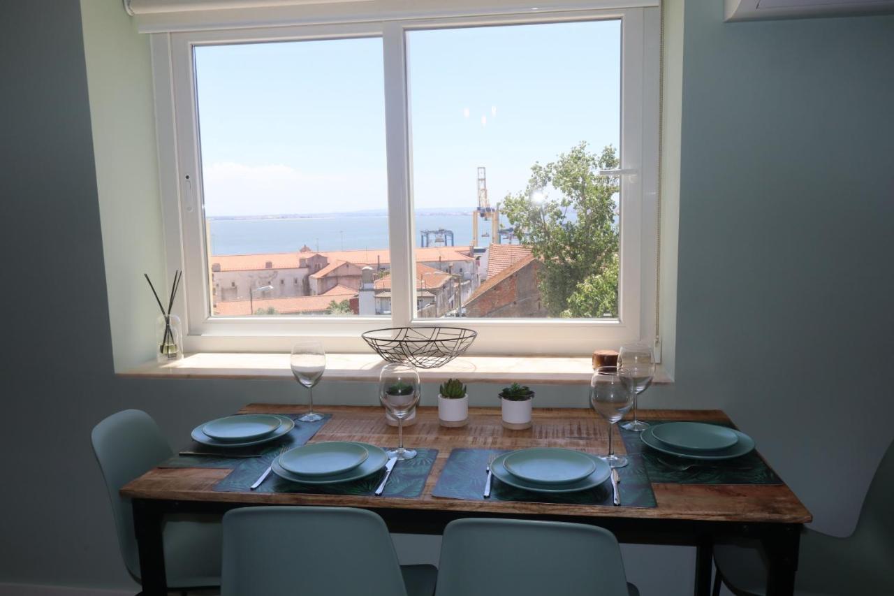 Lisbon, T2 Renewed Duplex With River View, Beato, Lisbon Bagian luar foto