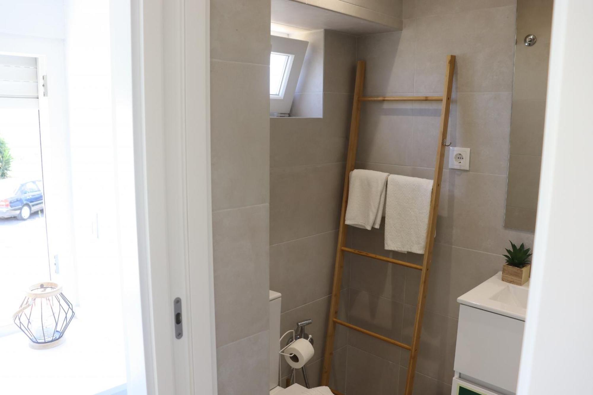 Lisbon, T2 Renewed Duplex With River View, Beato, Lisbon Bagian luar foto