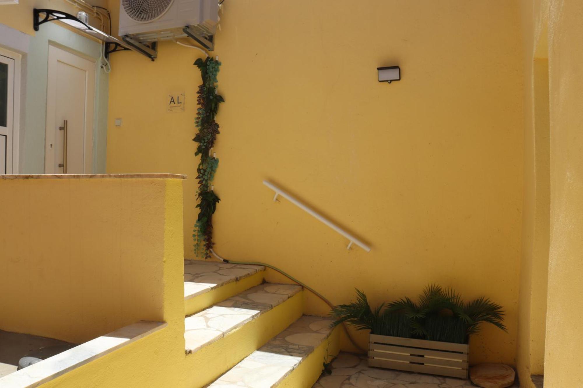 Lisbon, T2 Renewed Duplex With River View, Beato, Lisbon Bagian luar foto